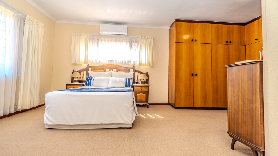 4 Bedroom Property for Sale in Morgenster Heights Western Cape